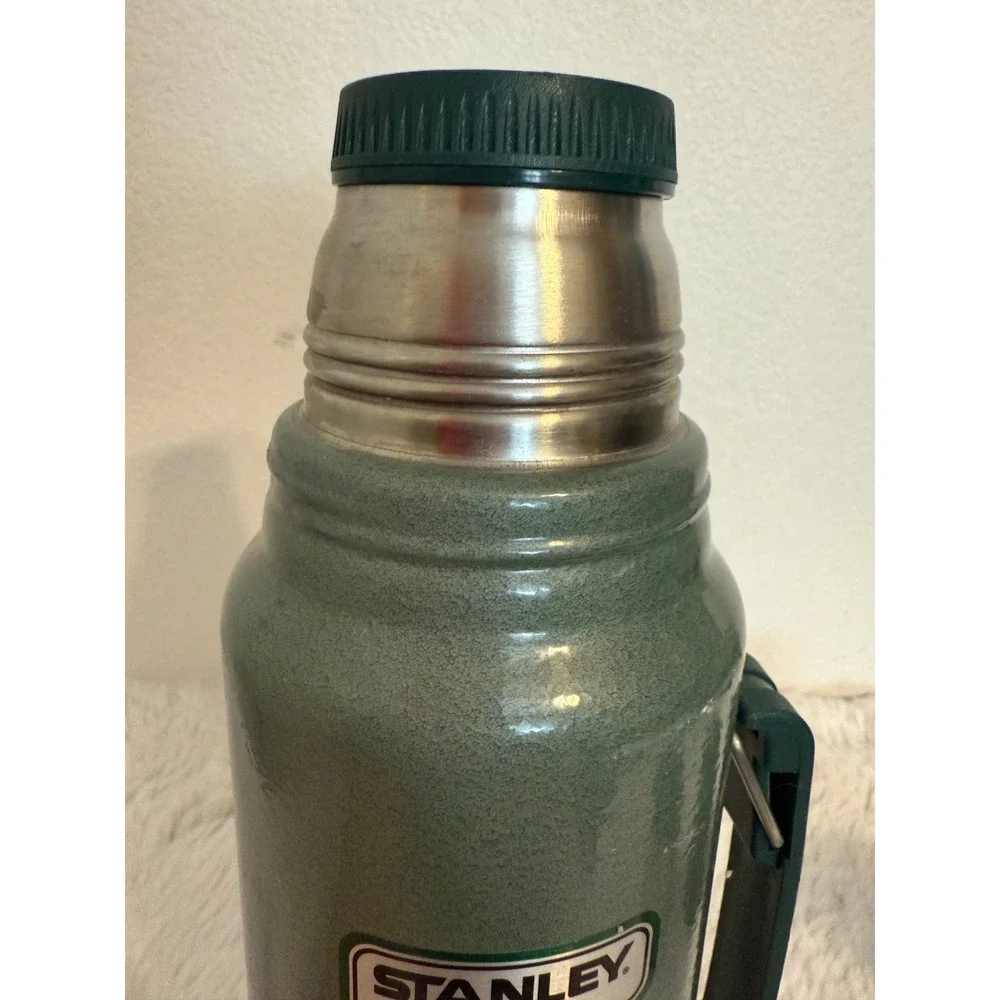 Vintage Stanley Thermos 1.1 Quart Green Insulated Bottle‎ with Handle - Picture 7 of 12